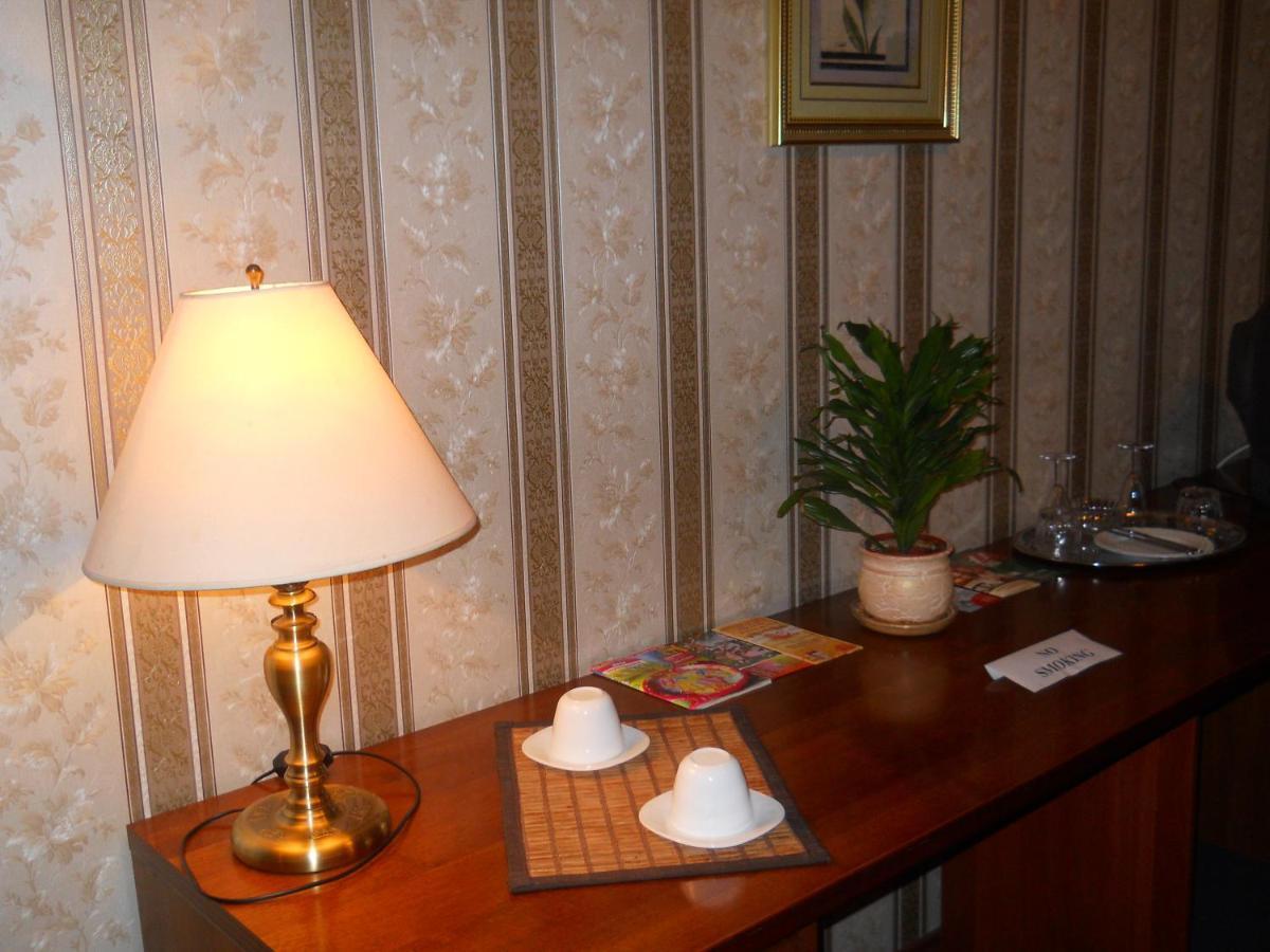 Diplomat Aparthotel キエフ 部屋 写真